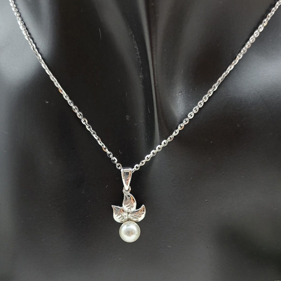 ♥️ LEAF STERLING SILVER NECKLACE - Picture 3 of 5